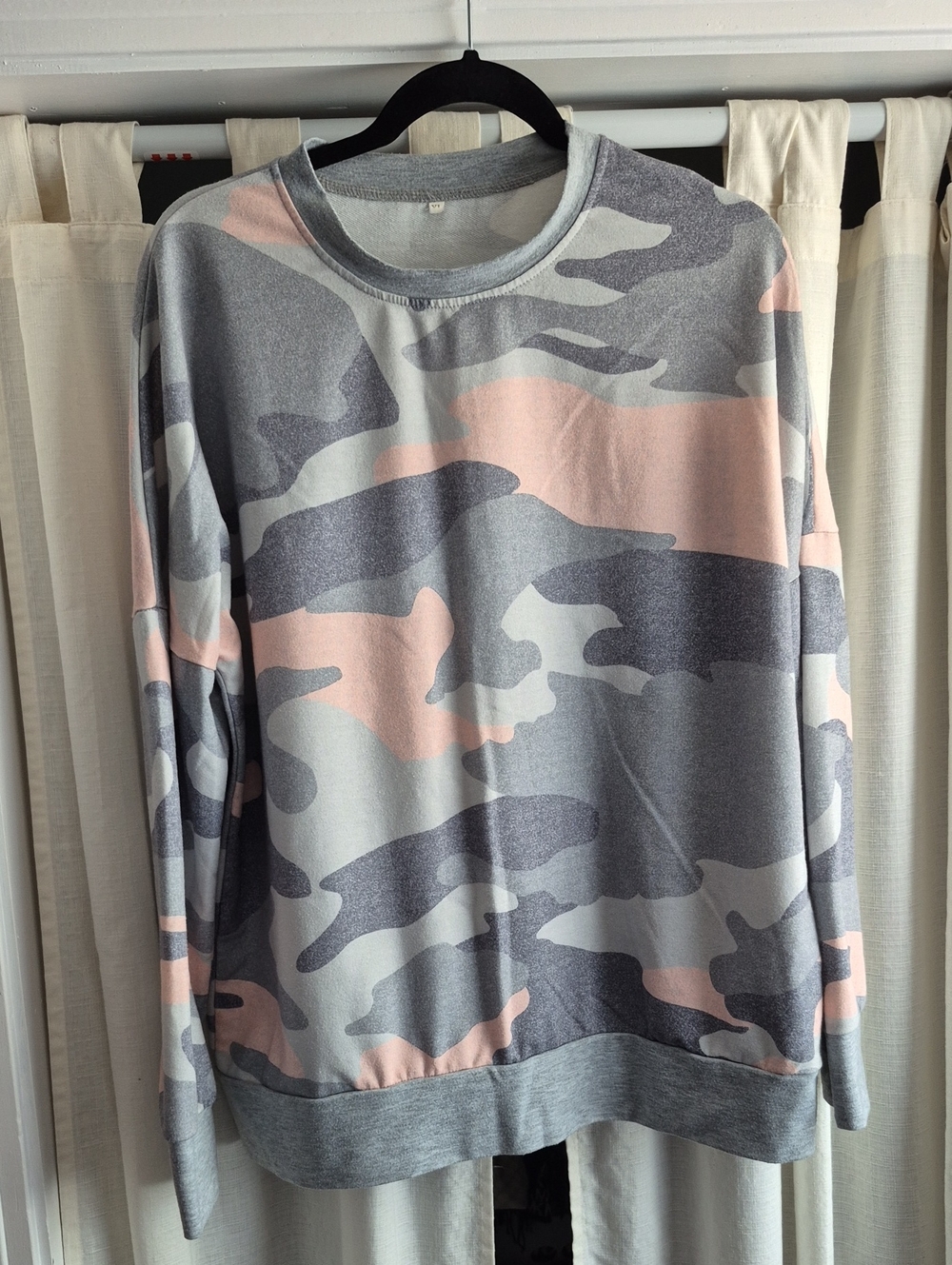 Women's Camo Crewneck Sweatshirt - Pink & Gray